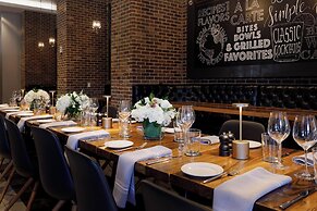 Archer Hotel Boston/Burlington