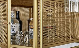 Roomers Munich, Autograph Collection