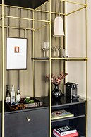 Roomers Munich, Autograph Collection