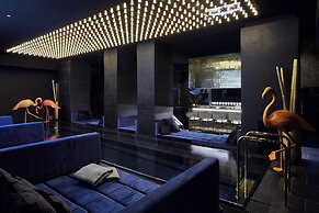 Roomers Munich, Autograph Collection