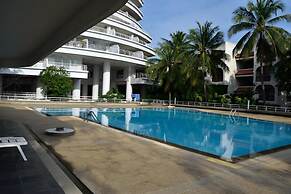 Sandy Beach Condo 17D