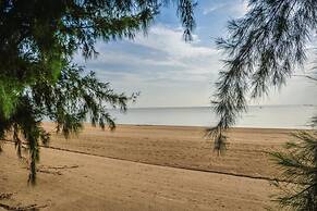 Sandy Beach Condo 17D