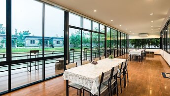 Rai Fahpratan Home and Garden