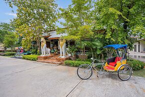 Tontan Resort Cha-Am