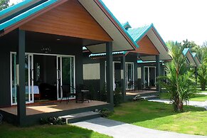 Hongte Khaolak Resort