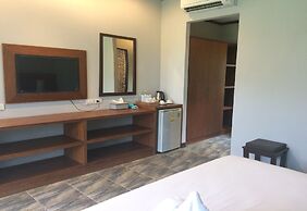 Khaolak Mountain View