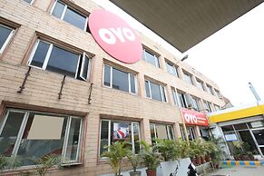 OYO 7445 Hotel Amritsar Residency