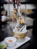 General Roberts Hotel