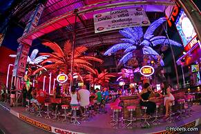 myPatong Social Hostel