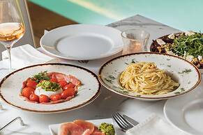 Eliza Hotel by Panel Hospitality