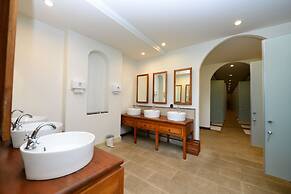 Katathong Golf Resort & Spa