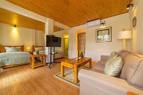 C'est La Vie Boutique Inn