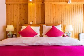 C'est La Vie Boutique Inn