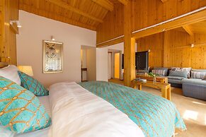 C'est La Vie Boutique Inn