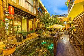 C'est La Vie Boutique Inn