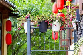 C'est La Vie Boutique Inn