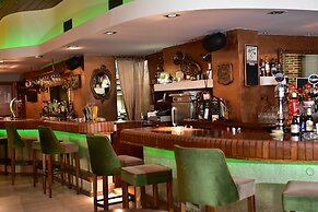 Epidavros Plaza Hotel - Music Bar