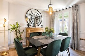 Chezmoihomes Duplex Cathedral