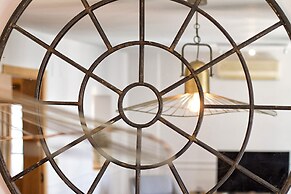 Chezmoihomes Duplex Cathedral