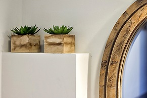 Chezmoihomes Duplex Cathedral