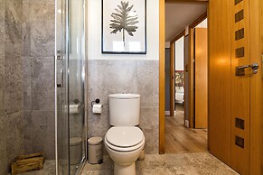 Chezmoihomes Duplex Cathedral