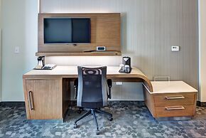 Courtyard by Marriott Appleton Riverfront