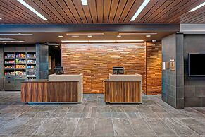 Courtyard by Marriott Appleton Riverfront