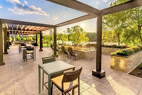 Courtyard by Marriott Appleton Riverfront