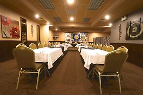 Companion Hotel Motel