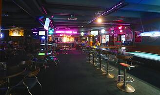 Companion Hotel Motel