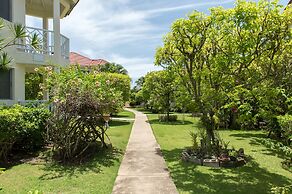 Pipers Cove - Runaway Bay