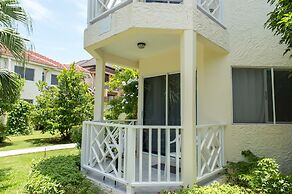 Pipers Cove - Runaway Bay