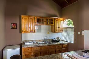 Pipers Cove - Runaway Bay