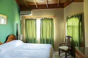 Pipers Cove - Runaway Bay