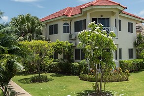 Pipers Cove - Runaway Bay