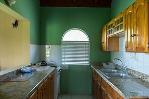 Pipers Cove - Runaway Bay