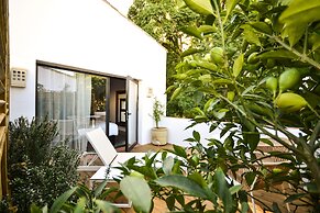 Legado Alcázar Hotel