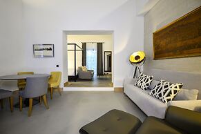 Legado Alcázar Hotel