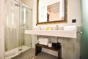 Legado Alcázar Hotel