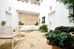 Legado Alcázar Hotel