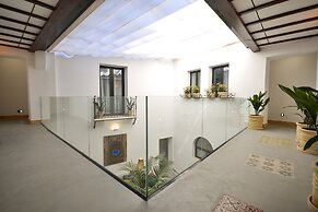 Legado Alcázar Hotel