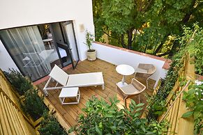 Legado Alcázar Hotel