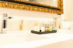 Legado Alcázar Hotel