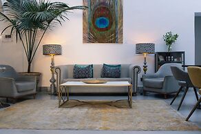 Legado Alcázar Hotel