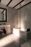 Legado Alcázar Hotel