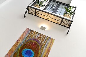 Legado Alcázar Hotel