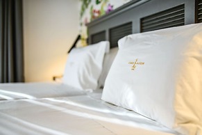 Legado Alcázar Hotel