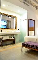 Legado Alcázar Hotel