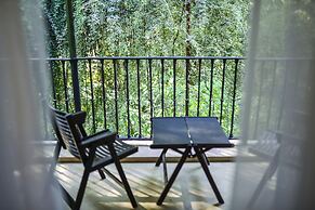 Legado Alcázar Hotel