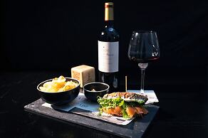 Legado Alcázar Hotel